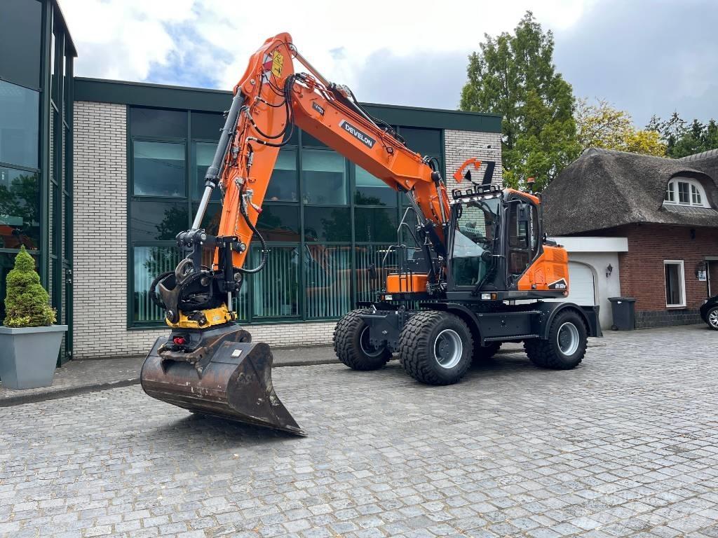 Develon DX 160 W-7 Kolová rýpadla