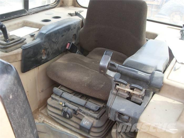CAT D 6 M LGP Pásové dozery