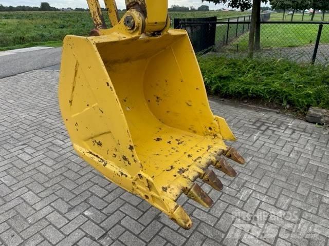 Komatsu PC60-5 Pásová rýpadla