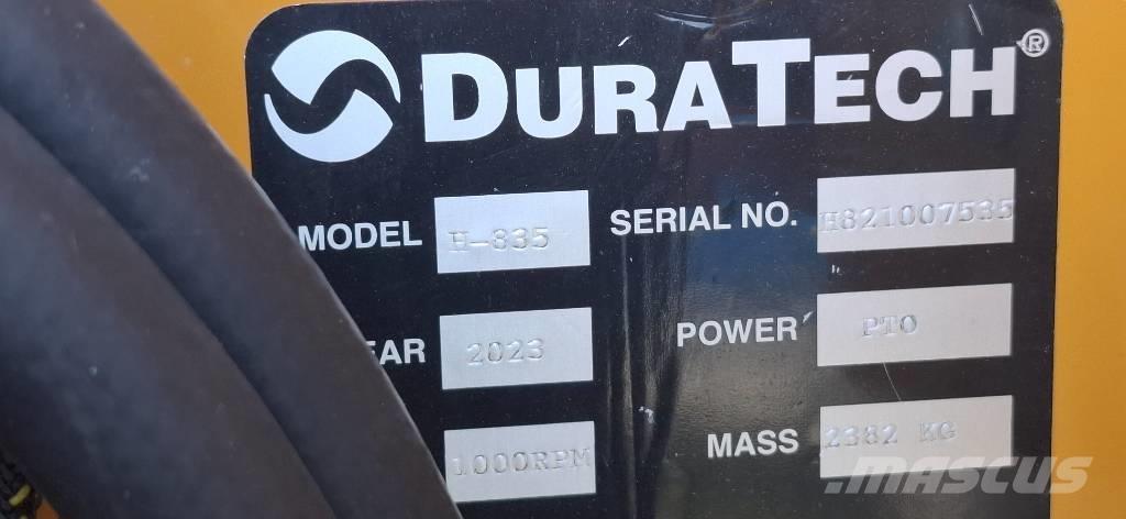 Haybuster H-835 Drtiče a řezače balíků