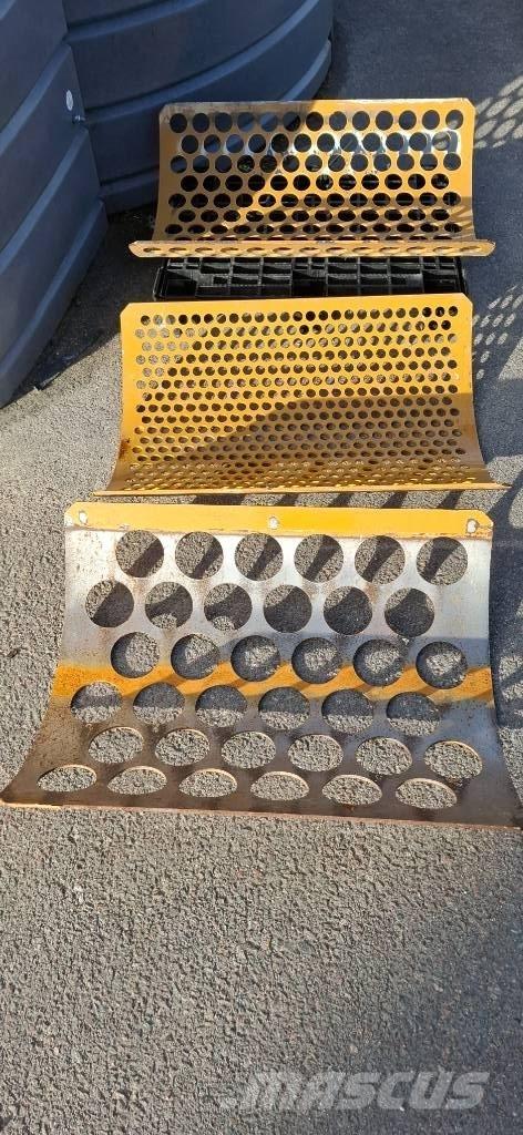 Haybuster H-835 Drtiče a řezače balíků