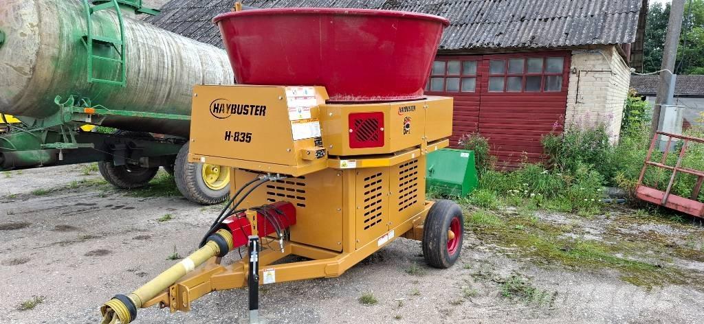 Haybuster H-835 Drtiče a řezače balíků
