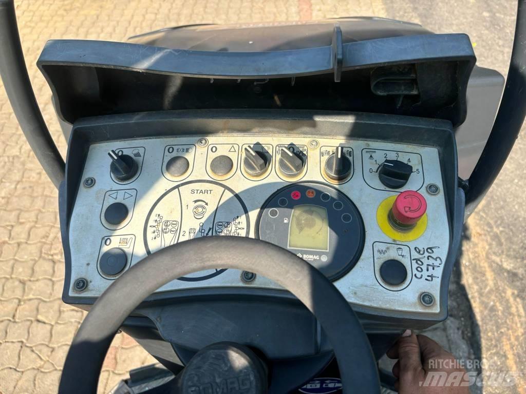 Bomag BW 120 AD-5 Tandemové válce