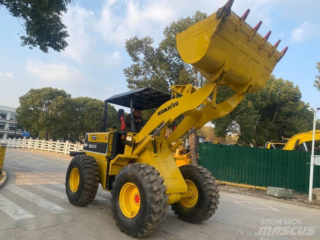 Komatsu WA 510 Kolové nakladače