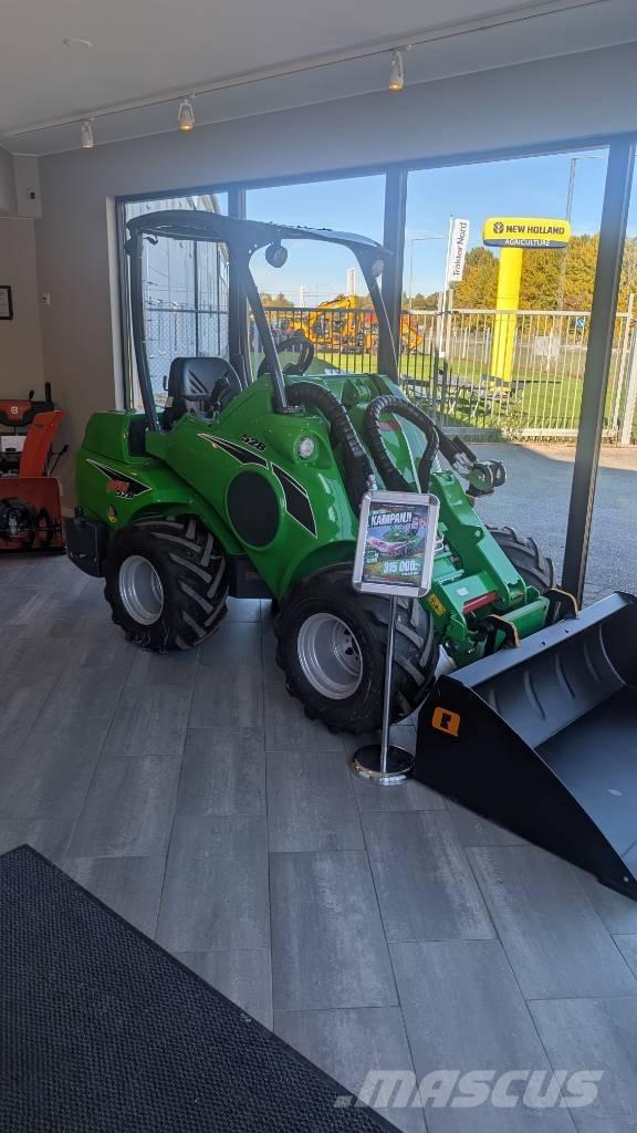 Avant 528 Kampanj! Víceúčelové nakladače