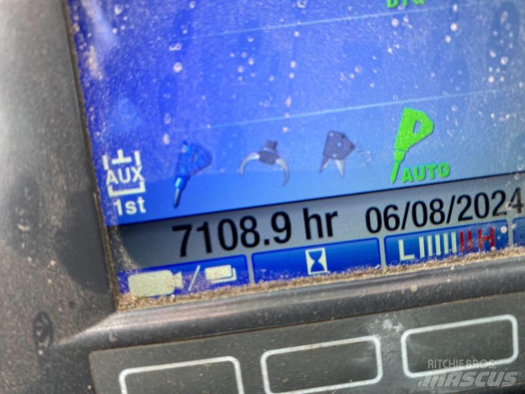 Takeuchi TB 295 W Kolová rýpadla