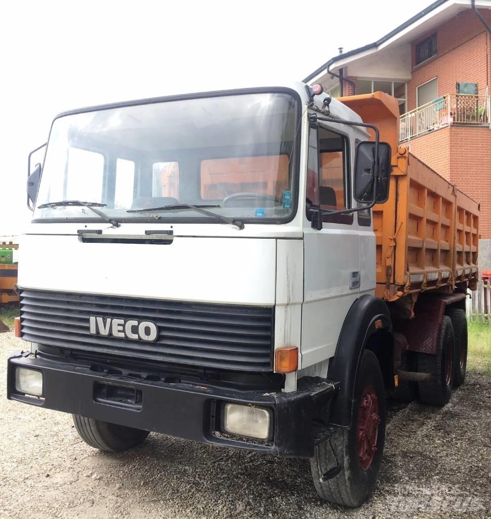 Iveco 330-26 Sklápěče