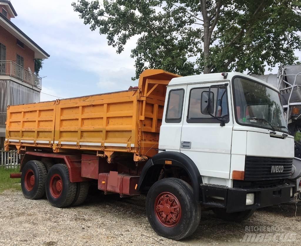 Iveco 330-26 Sklápěče