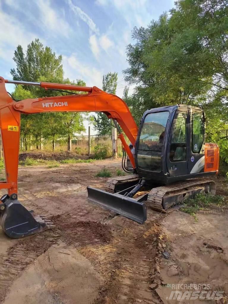 Hitachi ZAXIS60 Pásová rýpadla
