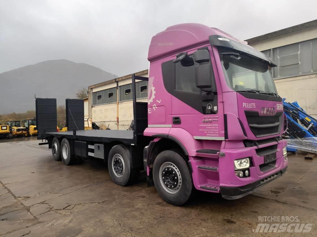 Iveco STRALIS 320S46 Valník s navijákem