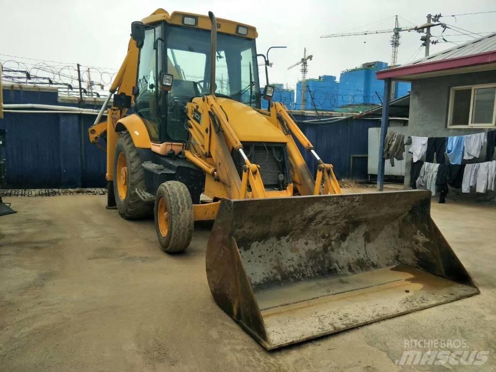 JCB 3CX Rýpadlo-nakladače