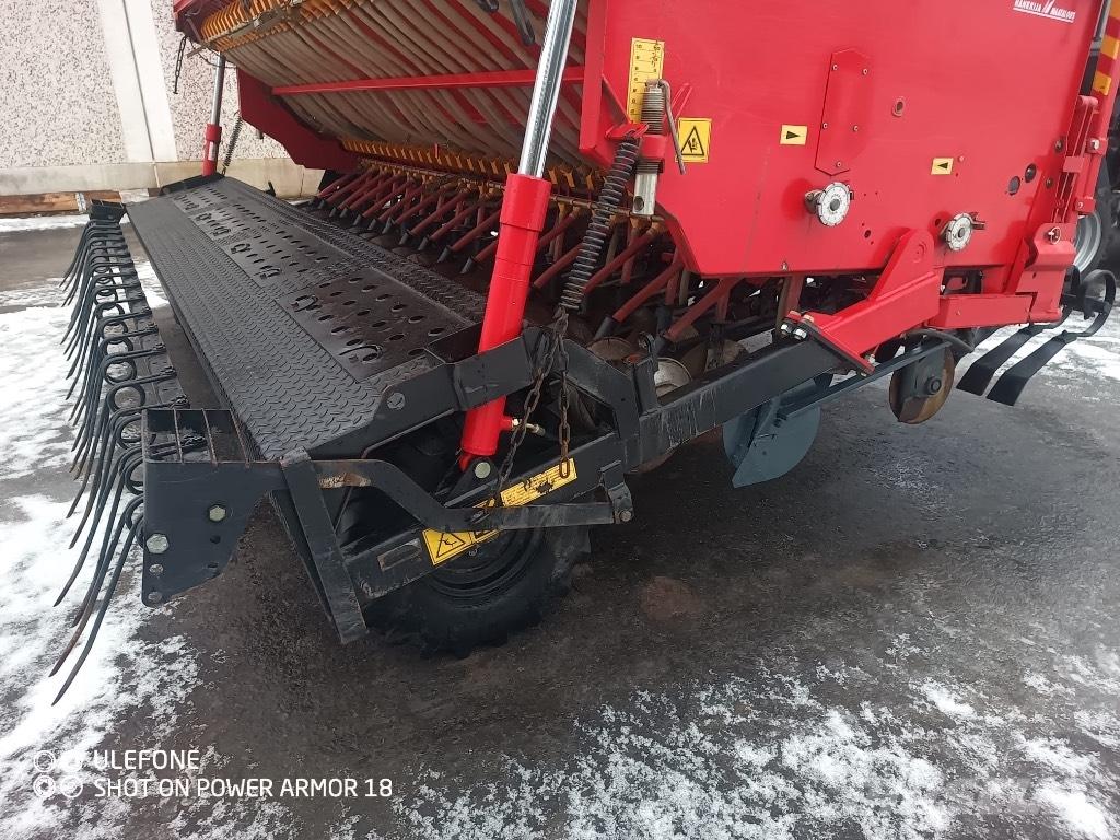 Simulta 4000 ST Kombinované secí stroje