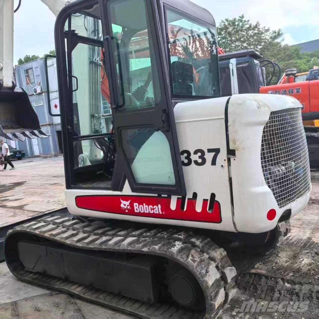 Bobcat 337 Mini rýpadla < 7t