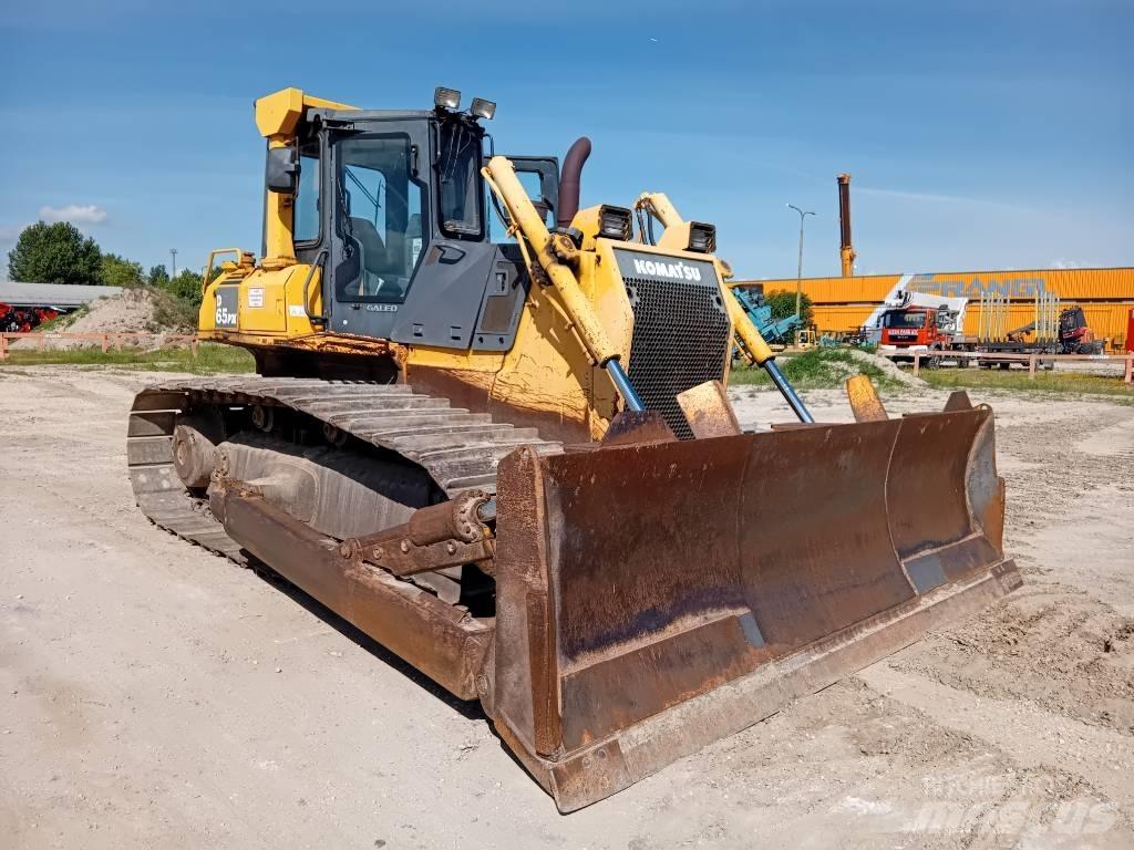 Komatsu D 65 PX-15 Pásové dozery