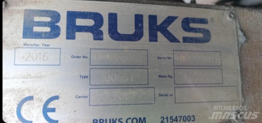 Bruks 1006 ST Štěpkovače