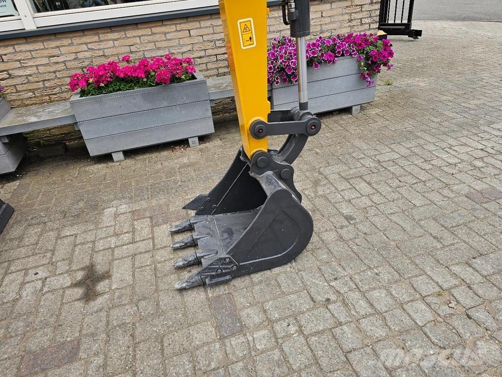 XCMG XE27U Mini rýpadla < 7t