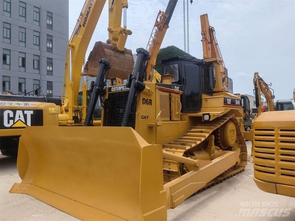 CAT D 6 R Pásové dozery