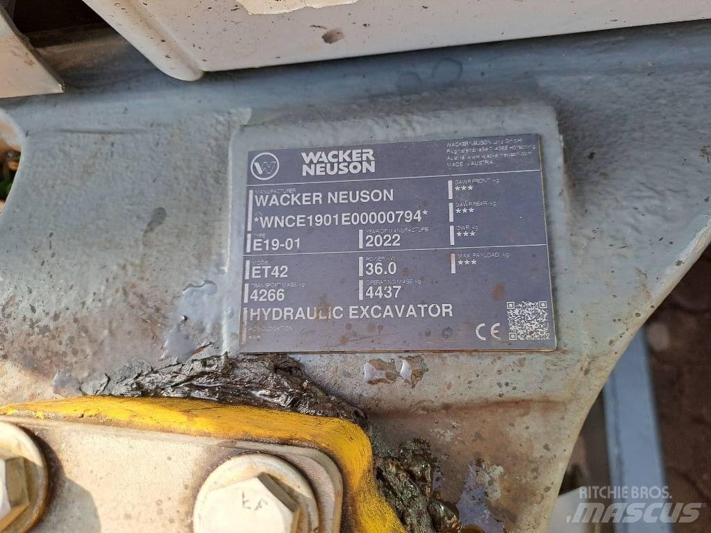 Wacker Neuson ET42 Pásová rýpadla