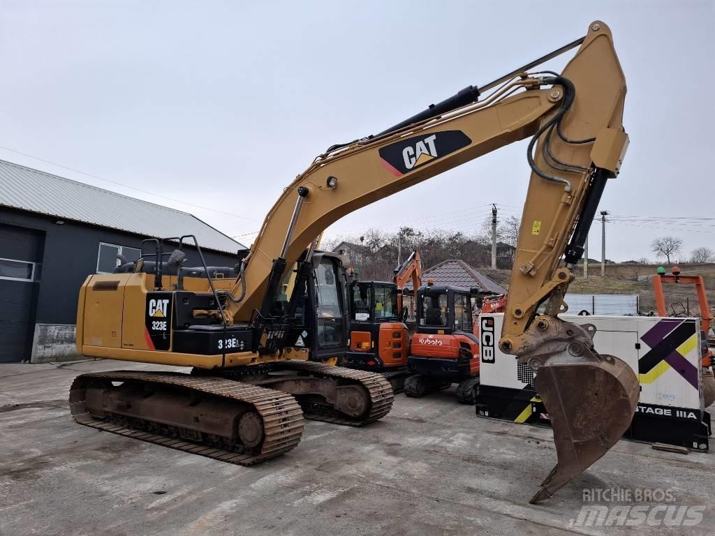 CAT 323 EL Pásová rýpadla