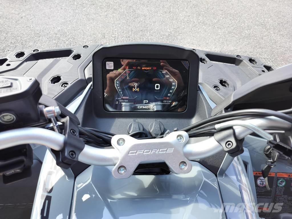 CFMoto CFORCE 1000 Terénní vozidla