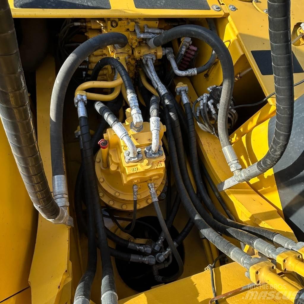 Komatsu 350-7 Pásová rýpadla