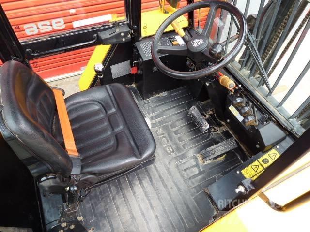 JCB 926 Terénní vysokozdvižné vozíky