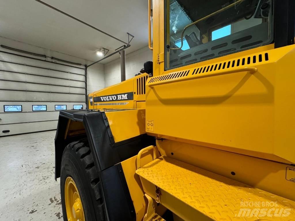 Volvo L 90C Kolové nakladače