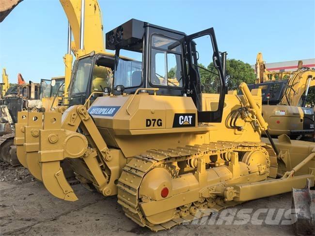 CAT D 7 G Pásové dozery