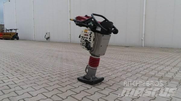 Dynapac DR6X Vibrační pěchy