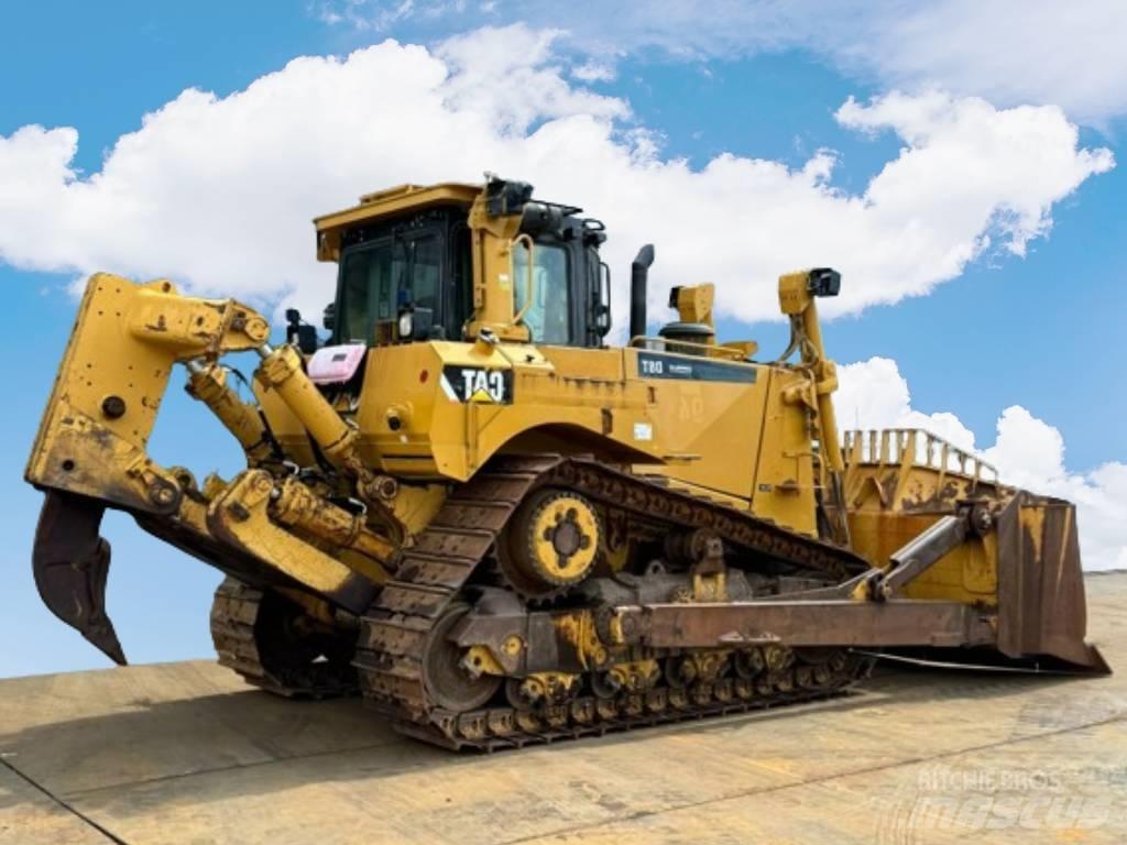 CAT D 8 T Pásové dozery