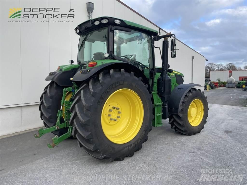 John Deere 6155R Traktory