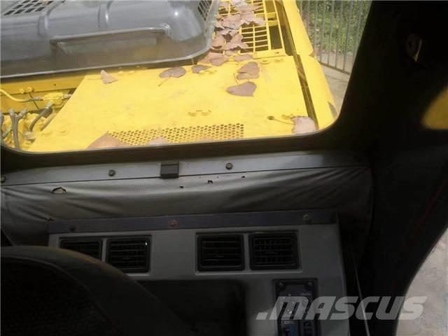 Komatsu pc200-6 Pásová rýpadla