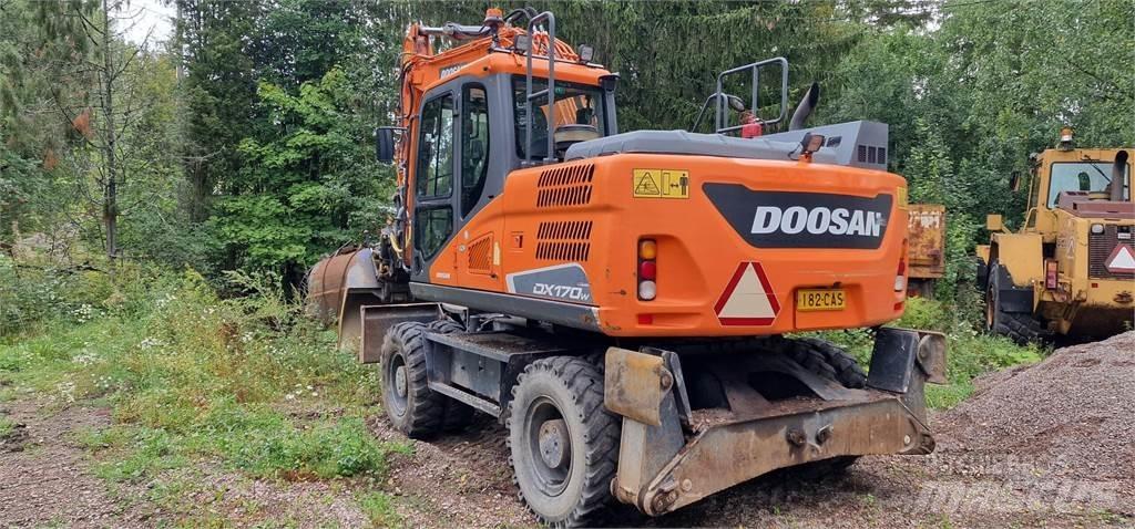 Doosan DX170W Kolová rýpadla