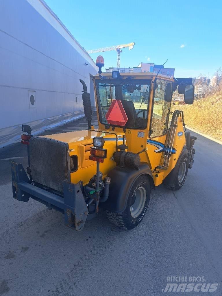 Wille 355 B Užitkové stroje