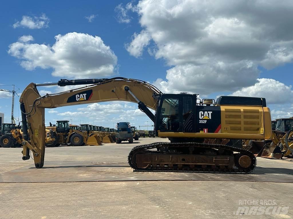 CAT 352F Pásová rýpadla