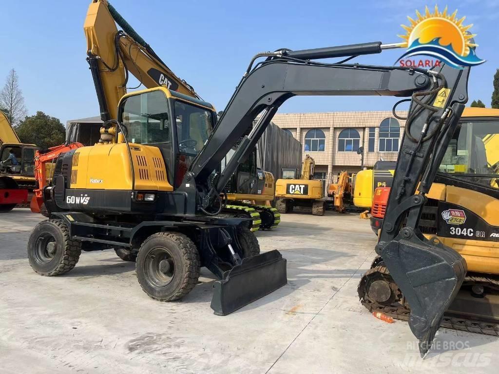 Hyundai R60W vs Mini rýpadla < 7t