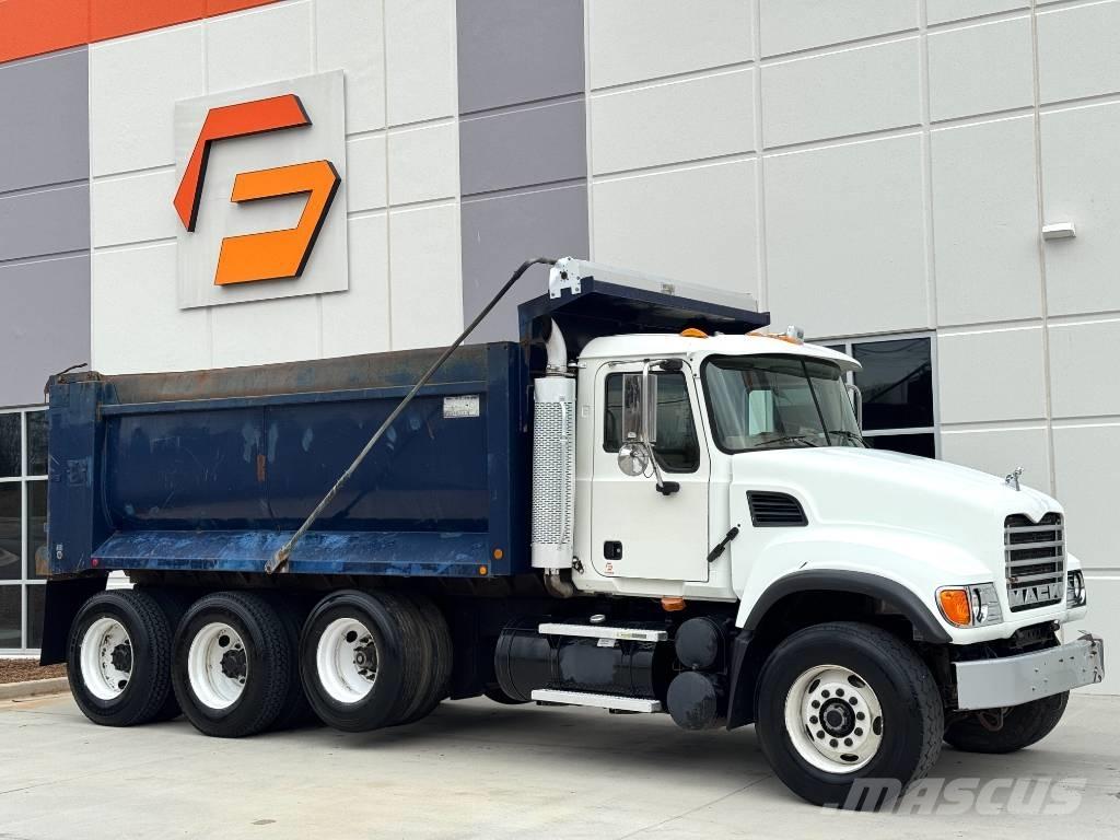 Mack CV 713 Sklápěče