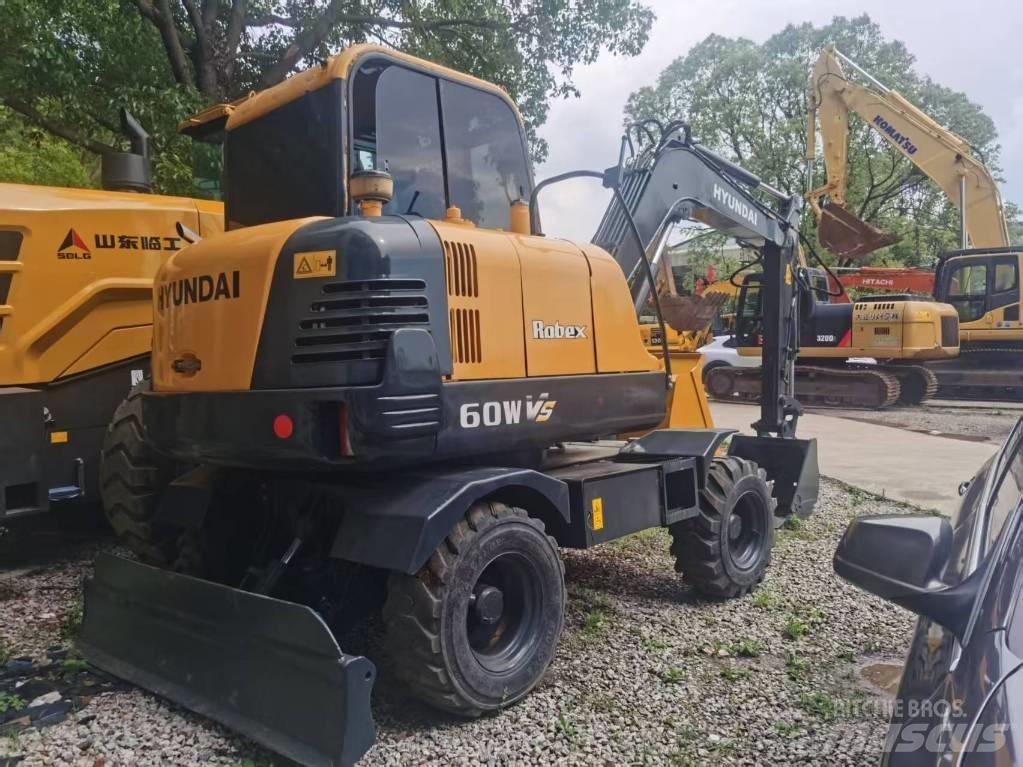 Hyundai r60w Kolová rýpadla