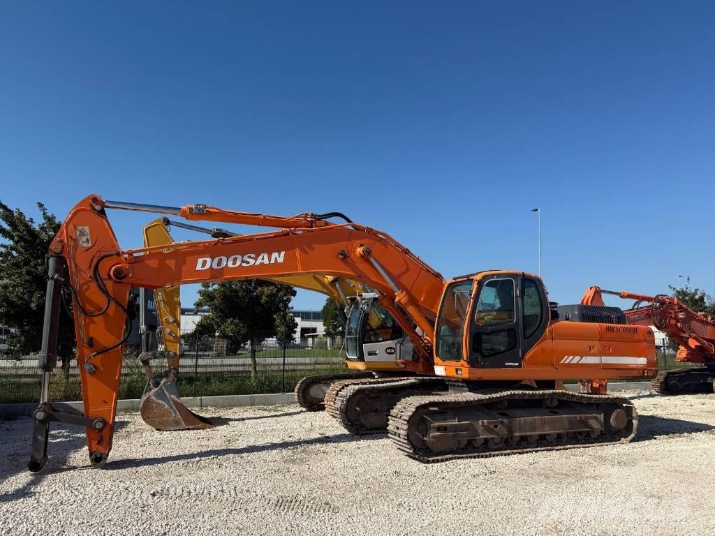 Doosan DX 340 LC Pásová rýpadla