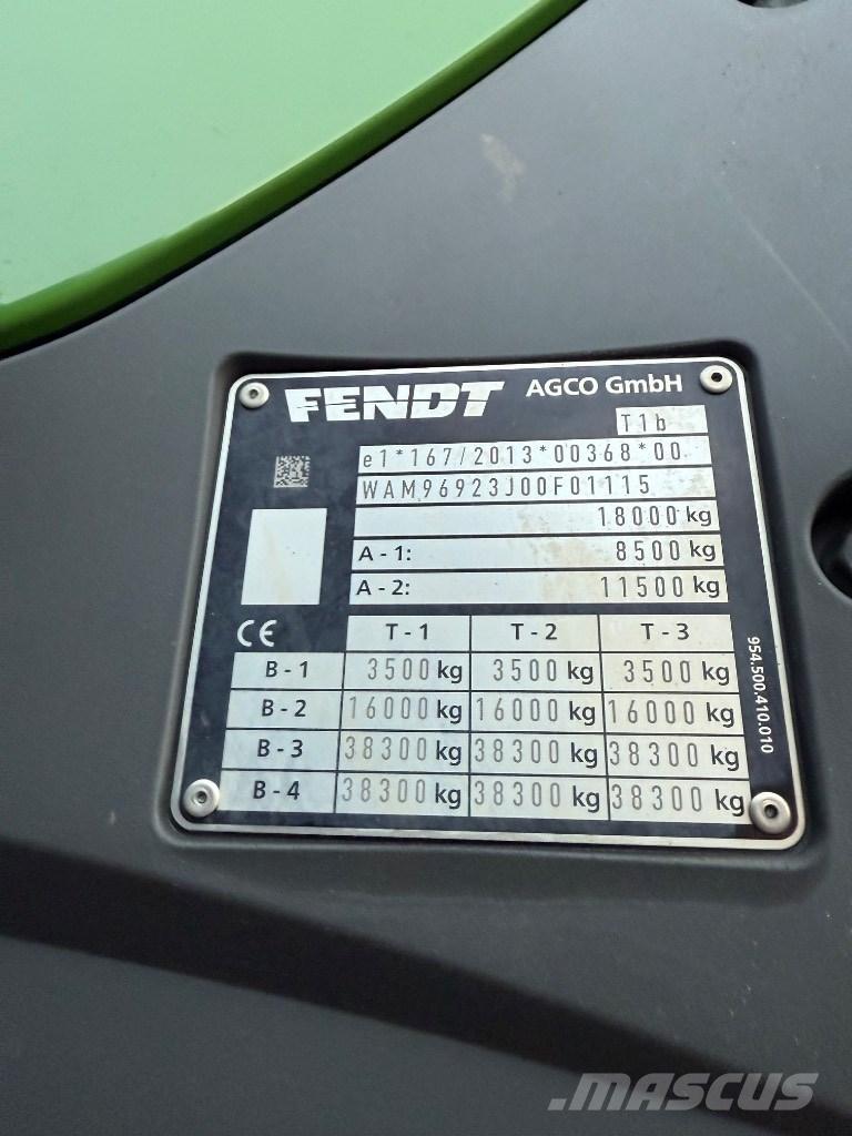 Fendt 933 Vario Traktory