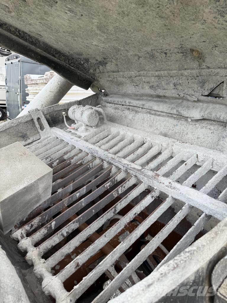 Putzmeister 38Z Nákladní auta s čerpadly betonu