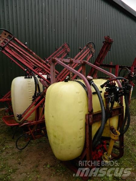 Hardi 800 Tažené postřikovače