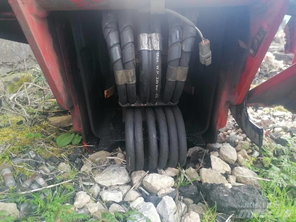 Manitou MT 1740 arm Výložníky a lžíce