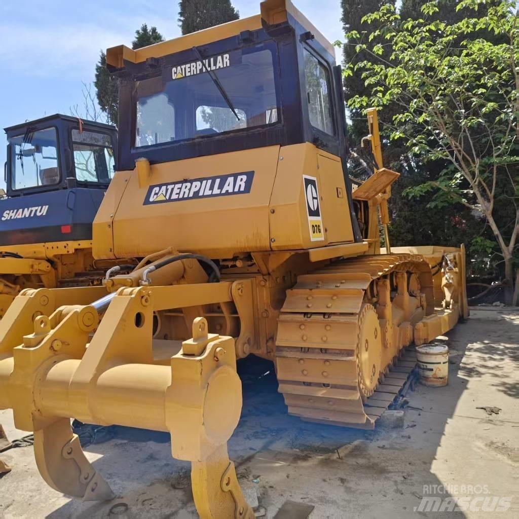 CAT D 7 G Grejdry