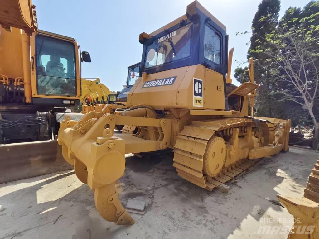 CAT D 7 G Grejdry