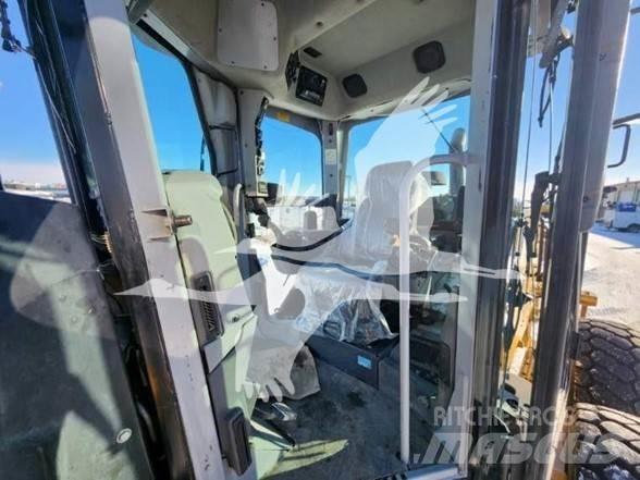 CAT 140M Grejdry