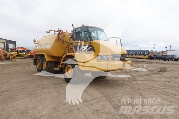 CAT 730 Cisterny na vodu