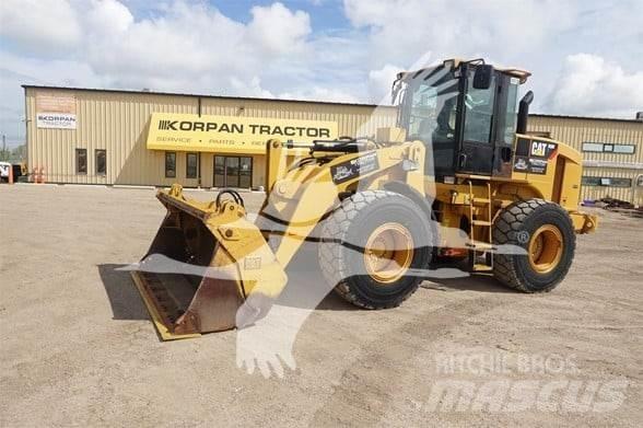CAT 928H Kolové nakladače