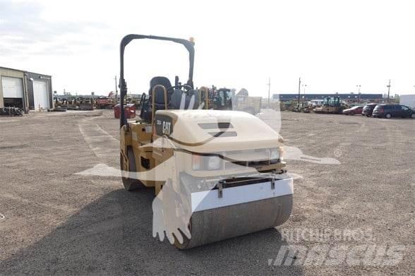 CAT CB34 Tahačové válce