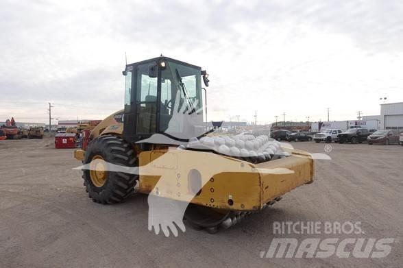CAT CP-573E Tahačové válce